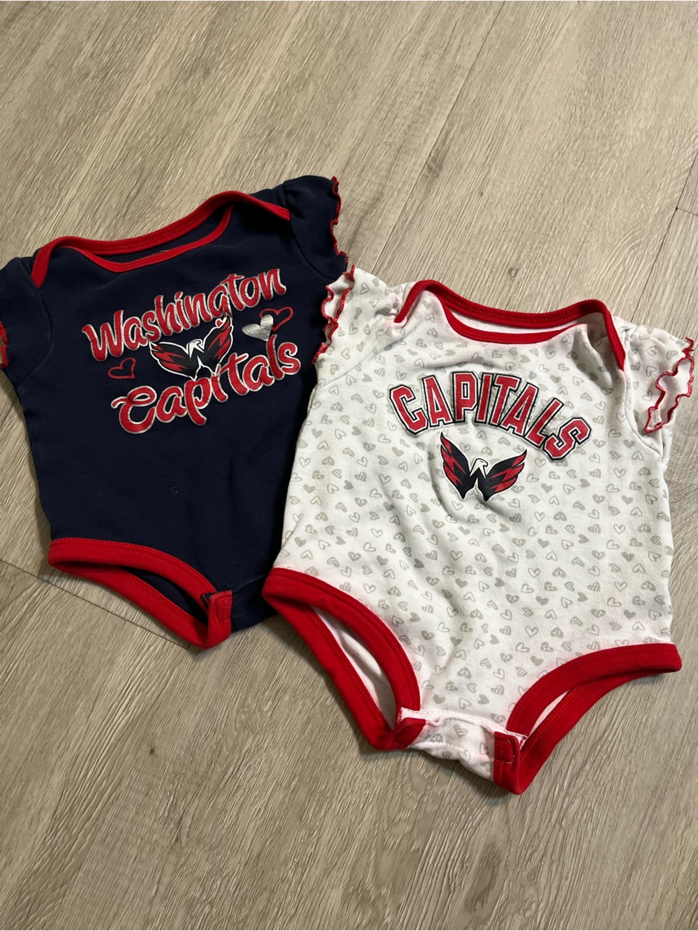 NHL Washington Capitals Navy & White Baby Bodysuits with Red Trim